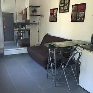 https://cavaliere-studio-2p-ter.fr-provencehotel.com